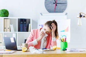 Employee Obligations During Sick Leave: A Guide for Expats