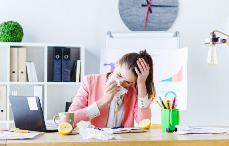 Employee Obligations During Sick Leave: A Guide for Expats